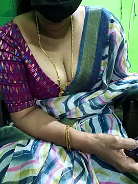 Snapshot of niiveditha chatting on 11/04/25, 12:04 niiveditha online show from 11/04/25, 12:04