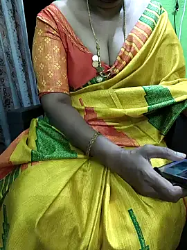 niiveditha online show from 11/06/25, 03:07