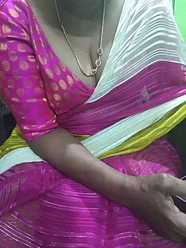 niiveditha online show from 12/14/25, 01:33