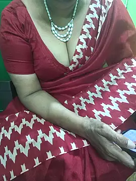 niiveditha online show from 12/16/25, 04:23