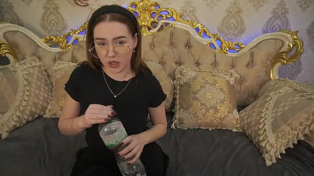 DivineJass online show from 03/06/25, 01:05