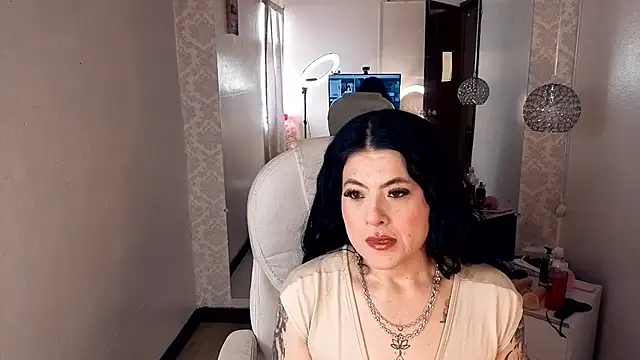 Snapshot of lizha_milf chatting on 09/20/25, 05:03 lizha milf online show from 09/20/25, 05:03