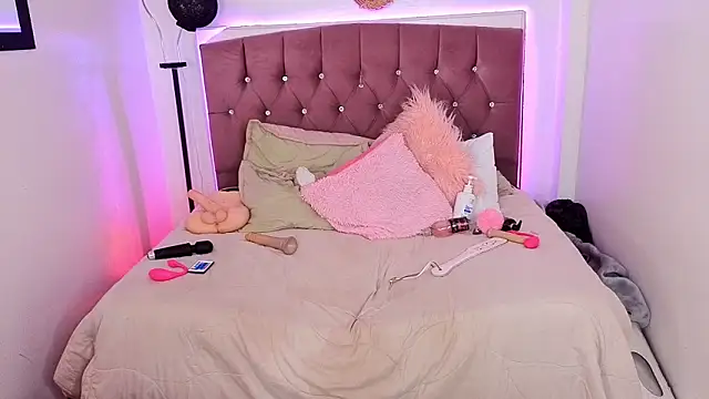 lizha milf online show from 01/31/26, 07:11