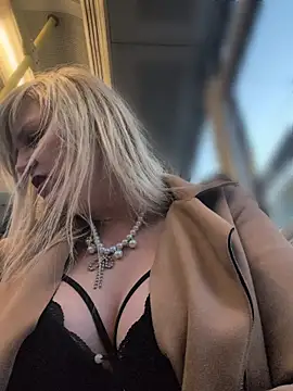 Sexybiene969 online show from 04/29/26, 05:30
