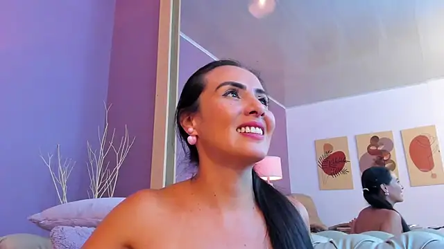 scarlet edwars online show from 02/11/25, 03:08