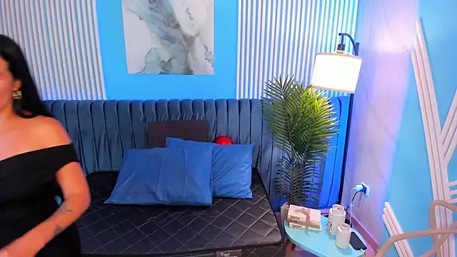 scarlet edwars online show from 02/22/25, 01:22