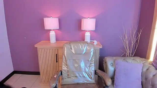 scarlet edwars online show from 03/10/25, 07:29