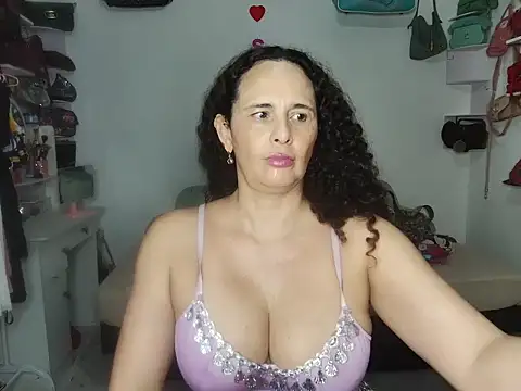 Shakirita online show from 07/18/26, 03:22