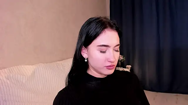 Snapshot of LynnaHandley chatting on 02/11/25, 06:08 LynnaHandley online show from 02/11/25, 06:08