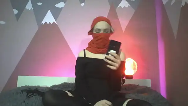 Snapshot of Barbie-sin chatting on 02/07/25, 04:56 Barbie-sin online show from 02/07/25, 04:56