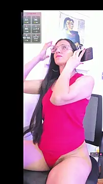 Snapshot of RachelsX chatting on 10/02/25, 06:48 RachelsX online show from 10/02/25, 06:48