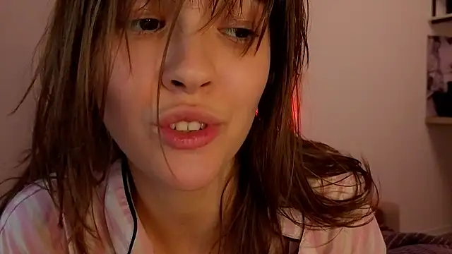 DemiDee online show from 05/16/26, 05:56