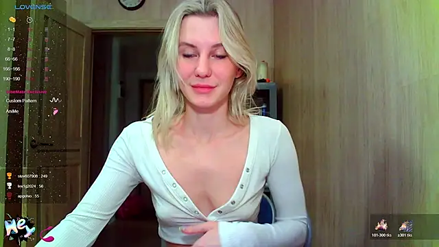 Snapshot of Caramel_piegirl chatting on 12/17/25, 12:05 Caramel piegirl online show from 12/17/25, 12:05