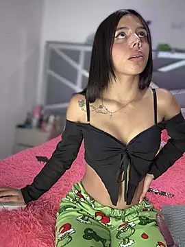 Laura-Khalifa online show from 03/09/25, 08:29