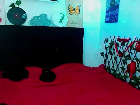 Snapshot of imcleo_xoxo chatting on 11/30/25, 10:58 imcleo xoxo online show from 11/30/25, 10:58