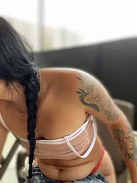 Dulce  Boyd online show from 03/21/25, 04:51