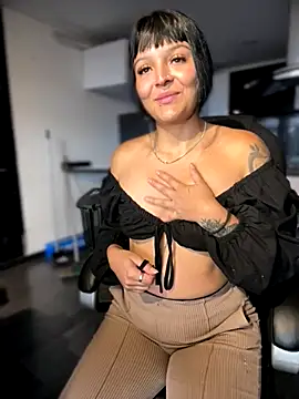 Dulce  Boyd online show from 10/03/25, 01:52