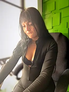 Dulce  Boyd online show from 10/13/25, 01:55