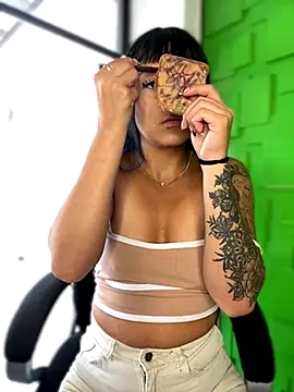 Dulce  Boyd online show from 11/05/25, 02:06