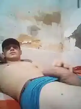 Snapshot of shuelldin chatting on 02/28/25, 06:10 shuelldin online show from 02/28/25, 06:10