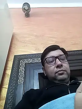 innocentboy1987 online show from 02/28/25, 07:48