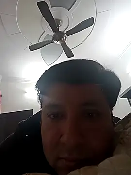 innocentboy1987 online show from 03/10/25, 08:37