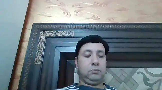 Snapshot of innocentboy1987 chatting on 03/12/25, 09:34 innocentboy1987 online show from 03/12/25, 09:34