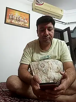 innocentboy1987 online show from 09/23/25, 06:49