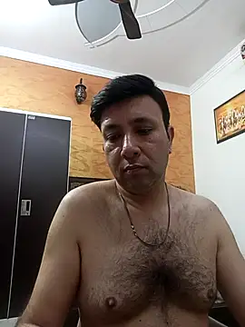 innocentboy1987 online show from 02/28/26, 05:52