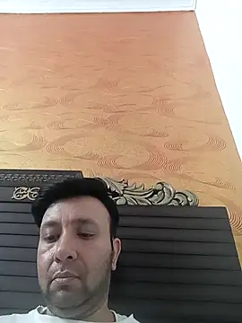 innocentboy1987 online show from 04/17/26, 06:05