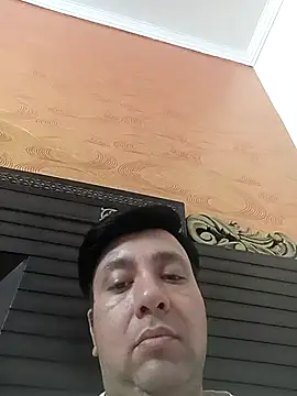 innocentboy1987 online show from 04/23/26, 07:30