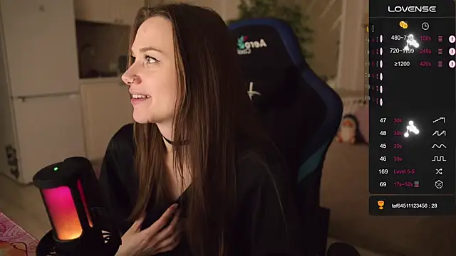 alexa feels  online show from 10/12/25, 04:17