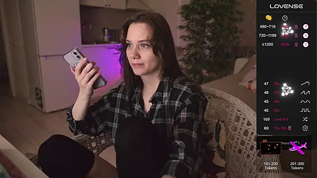 alexa feels  online show from 10/17/25, 03:58