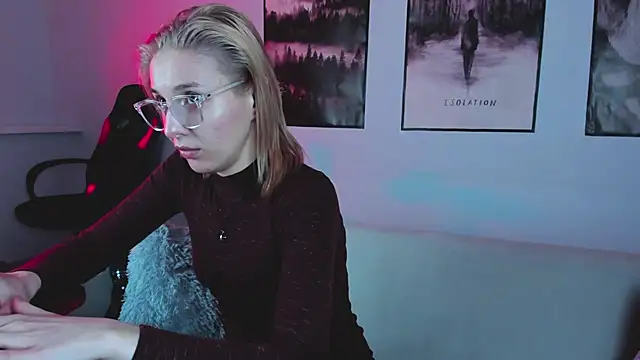 Snapshot of PhilippaAdamas chatting on 02/13/25, 05:48 PhilippaAdamas online show from 02/13/25, 05:48