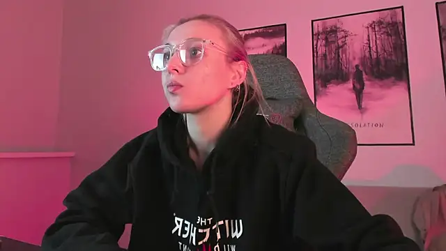 Snapshot of PhilippaAdamas chatting on 03/02/25, 08:48 PhilippaAdamas online show from 03/02/25, 08:48