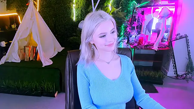 LeonaStane online show from 02/14/25, 03:11