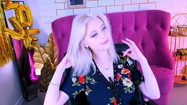 LeonaStane online show from 03/08/25, 05:01