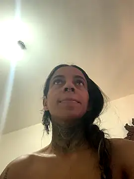 casalshowtime2 online show from 11/07/25, 12:27