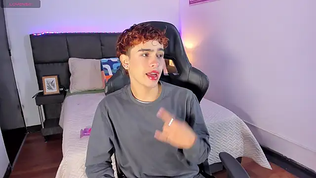 Aiiden 15 online show from 11/26/25, 12:50