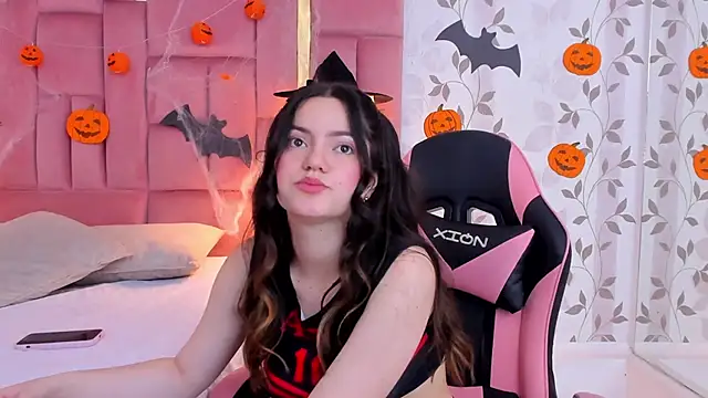 ArianaFranco online show from 10/27/25, 01:15