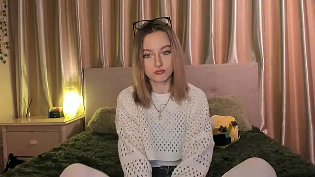 MiaRanki online show from 03/22/25, 04:37