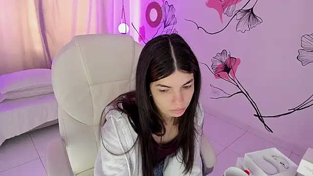 Isabela Fiorelli online show from 01/13/26, 01:16