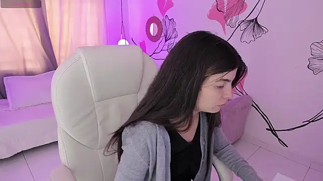 Snapshot of Isabela_Fiorelli chatting on 05/25/26, 01:39 Isabela Fiorelli online show from 05/25/26, 01:39