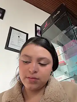 Cute Angell  online show from 10/31/25, 01:34