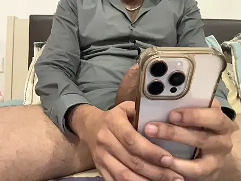 iamabigdickindian online show from 09/25/25, 06:00