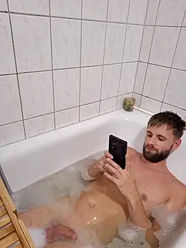 Snapshot of ademandjulia chatting on 10/03/25, 07:00 ademandjulia online show from 10/03/25, 07:00