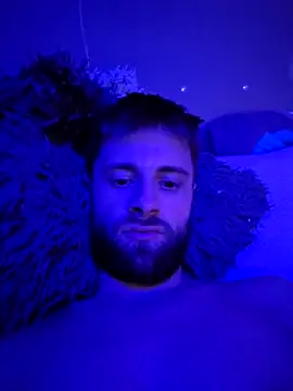 ademandjulia online show from 11/04/25, 05:06