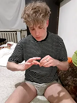 And25bn online show from 04/13/26, 10:04