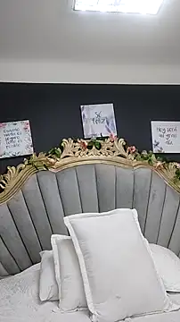 Snapshot of LindaBird chatting on 03/14/25, 10:27 LindaBird online show from 03/14/25, 10:27