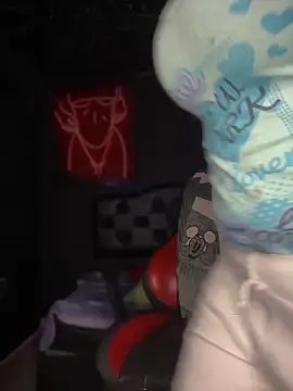 Snapshot of Carola-Ross chatting on 02/17/25, 03:36 Carola-Ross online show from 02/17/25, 03:36